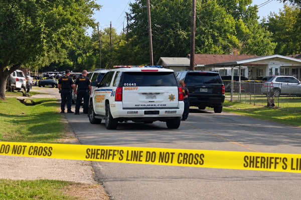 HCSO investiga balacera que dejó un padre muerto y su hija gravemente herida