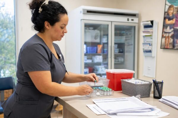 CDC reporta 3659 casos de sarampión en Estados Unidos y casos confirmados en Texas