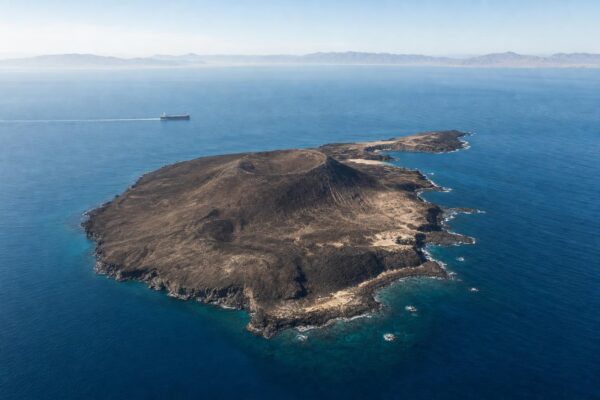 Hutíes toman Mayun, isla estratégica en la entrada del mar Rojo