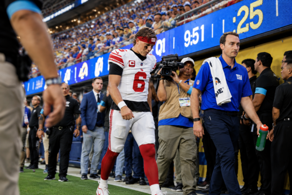 Jaxson Dart se perderá el resto de la temporada regular; Jameis Winston será titular de los Giants