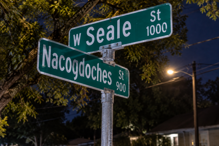 Investigan tiroteo mortal en Nacogdoches; víctima fue hallada en la entrada de su vivienda