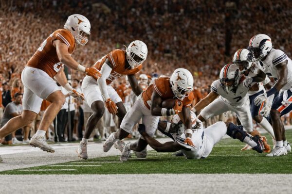 Texas, número 1 del país, vence 30-6 a UTSA y mantiene el invicto
