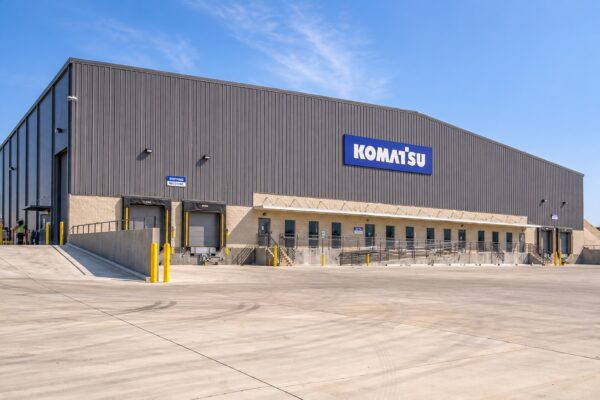 Longview podría recibir inversión de $25 millones con posible expansión de Komatsu