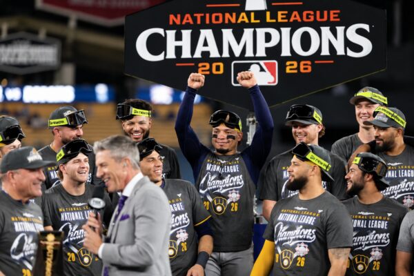 Brewers sorprenden a Dodgers con barrida de cuatro juegos y avanzan a la Serie Mundial