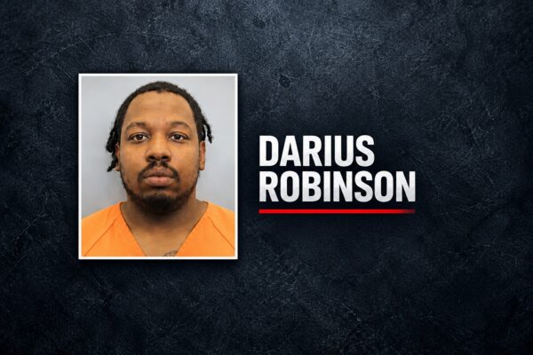 Arrestan a Darius Robinson tras presunto ataque armado contra un hombre en Houston, Texas