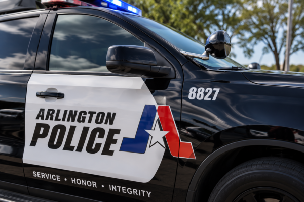 Familia rompe el silencio tras muerte de niño de 5 años y ataque a su hermano en Arlington
