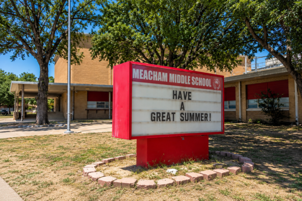 Fort Worth trasladará a estudiantes de Meacham Middle School por problemas de seguridad