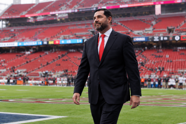 NFL suspende seis partidos a Jed York, dueño de los 49ers, y lo multa con $500,000