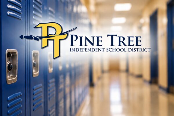 Maestros actúan rápidamente y salvan a niña que se estaba asfixiando en escuela de Pine Tree ISD, Texas