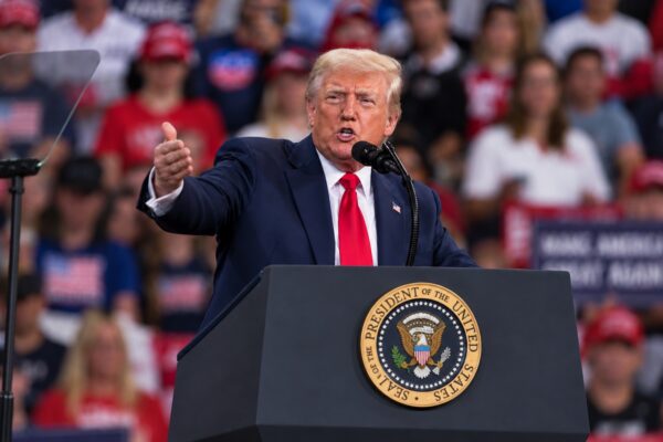 Casa Blanca defiende a Trump tras comentarios sobre Los Ángeles y San Diego